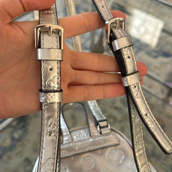 Guess silver mini backpack - Picture 7 of 16